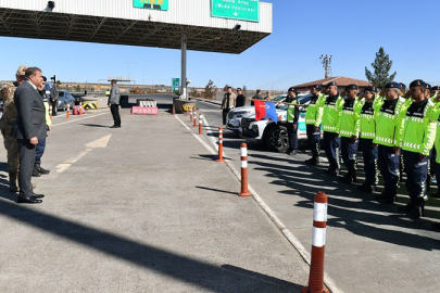 Vali Şıldak, otoyol Jandarma ekiplerini ziyaret etti